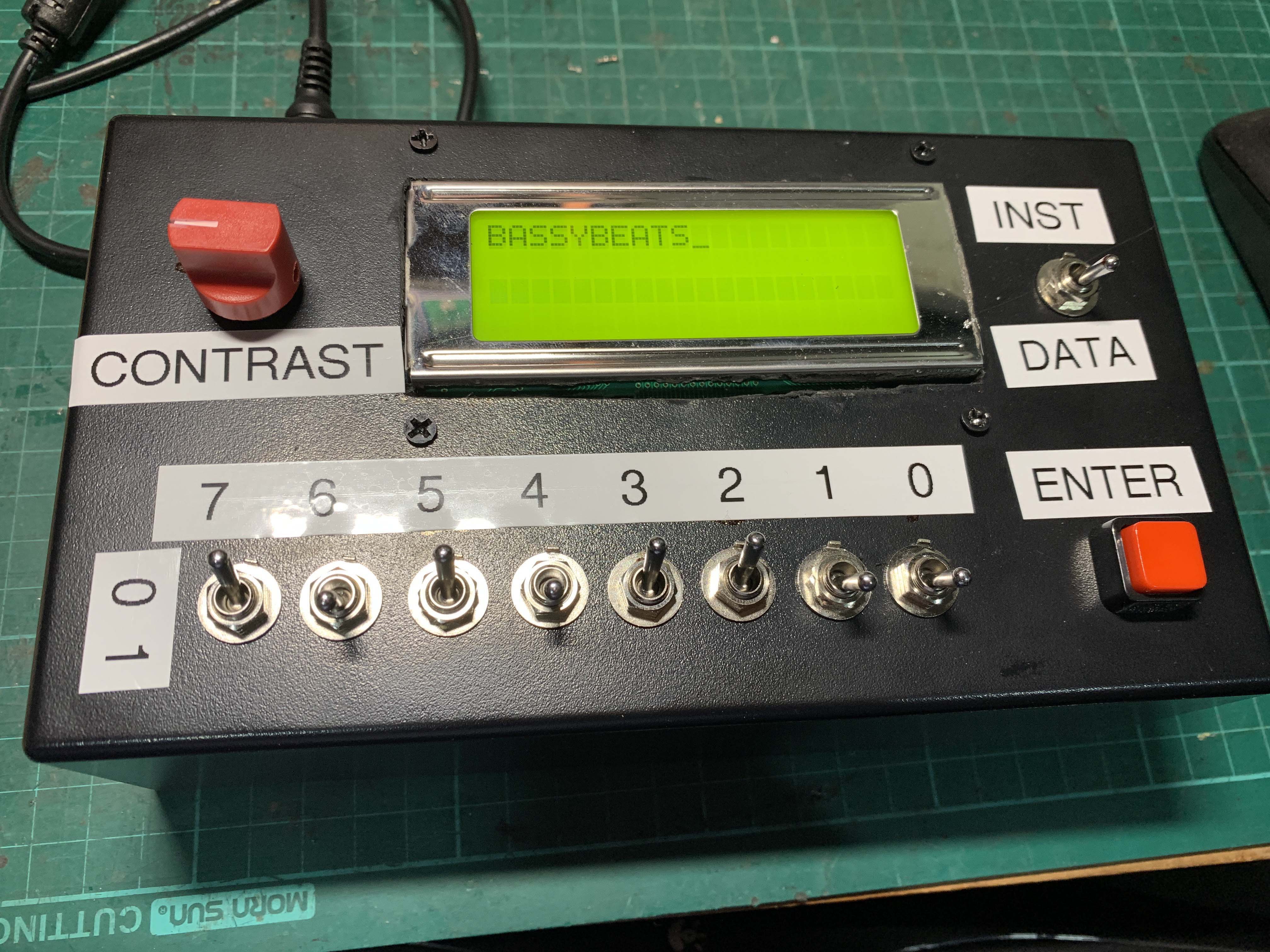 LCD ASCII Binary learning box